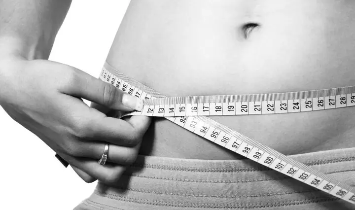 Có Nên Gen Bụng Khi Ngủ Không? Tác Hại Và Thời Điểm Lý Tưởng Để Đeo Đai Nịt Bụng