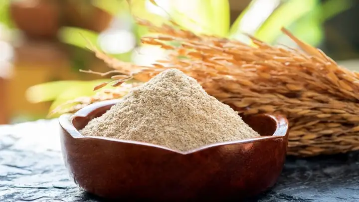 Công Dụng Làm Đẹp Tuyệt Vời Của Cám Gạo & Cách Sử Dụng Hiệu Quả Cho Mọi Loại Da Công Dụng Làm Đẹp Tuyệt Vời Của Cám Gạo & Cách Sử Dụng Hiệu Quả Cho Mọi Loại Da