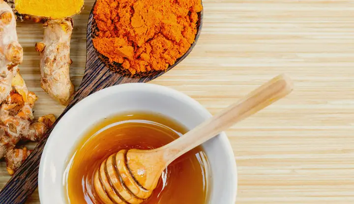 Khám Phá 10+ Lợi Ích Tuyệt Vời Khi Uống Tinh Bột Nghệ Với Mật Ong Mỗi Ngày Khám Phá 10+ Lợi Ích Tuyệt Vời Khi Uống Tinh Bột Nghệ Với Mật Ong Mỗi Ngày