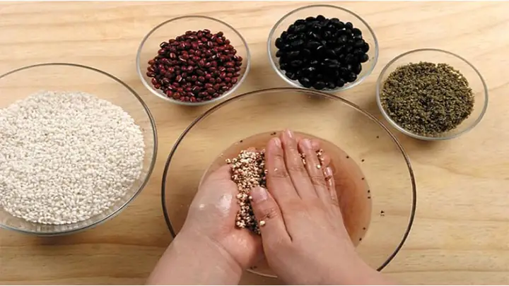 Công Thức Làm Bột Ngũ Cốc Cho Bé Ăn Dặm: Chuẩn Bị Đơn Giản, Bổ Dưỡng Tại Nhà