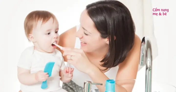 Hướng Dẫn Đánh Răng Cho Bé 2 Tuổi Đúng Cách & Chọn Kem Đánh Răng Phù Hợp