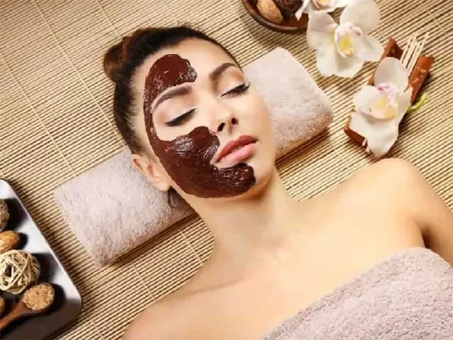 Hướng Dẫn Đắp Mặt Nạ Bã Cà Phê Dưỡng Da Sáng Mịn & Ngừa Lão Hóa Tại Nhà