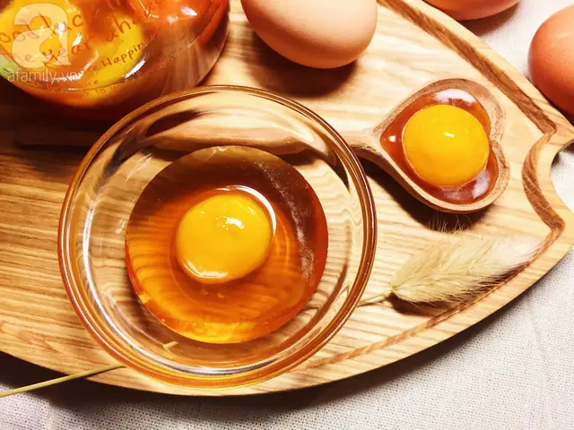Mặt Nạ Trứng Gà Mật Ong: Công Dụng, Cách Làm Và Lưu Ý Cho Làn Da Khỏe Đẹp