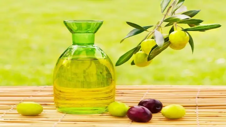 Dầu Oliu Làm Trắng Da Mặt: Tác Dụng, Cách Sử Dụng Hiệu Quả & Lưu Ý Dầu Oliu Làm Trắng Da Mặt: Tác Dụng, Cách Sử Dụng Hiệu Quả & Lưu Ý