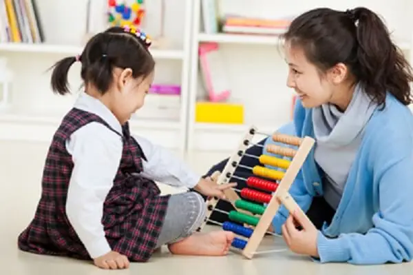 Dạy Trẻ Tự Kỷ Tại Nhà: Cẩm Nang Toàn Diện Cho Cha Mẹ Hiệu Quả