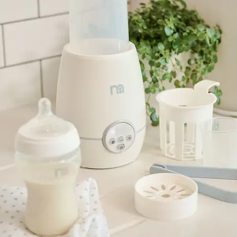 Gợi Ý Quà Tặng Đầy Tháng Cho Bé Trai, Bé Gái Ý Nghĩa Và Thiết Thực Nhất 2024