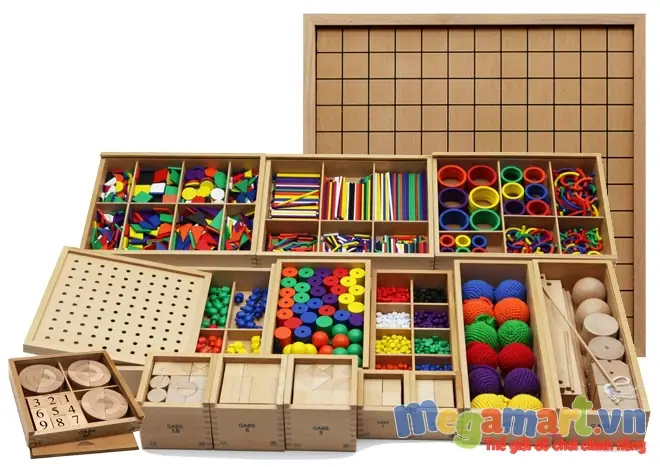 Đồ Chơi Montessori: Bí Quyết Chọn Lựa Giúp Bé Phát Triển Toàn Diện Từ 0-6 Tuổi