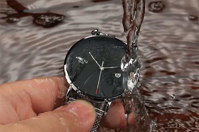 Hướng Dẫn Xử Lý Đồng Hồ Bị Hấp Hơi Bên Trong: Giải Pháp Tại Nhà & Phòng Ngừa Hiệu Quả Hướng Dẫn Xử Lý Đồng Hồ Bị Hấp Hơi Bên Trong: Giải Pháp Tại Nhà & Phòng Ngừa Hiệu Quả