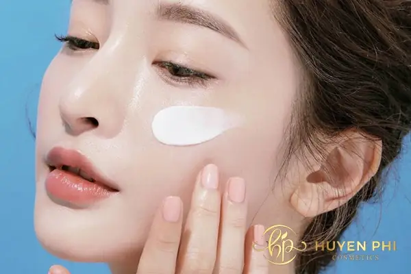 Mặt Nạ Ngủ Hay Kem Dưỡng: Nên Dùng Bước Nào Và Dùng Loại Nào Hiệu Quả Nhất?