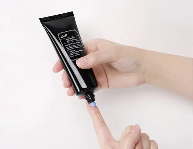 Bí Quyết Chọn Kem Dưỡng Ẩm Cho Da Nhạy Cảm: An Toàn, Lành Tính & Hiệu Quả