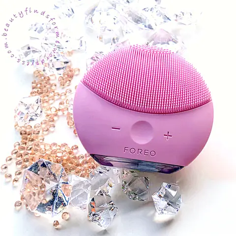 Hướng Dẫn Sử Dụng Máy Rửa Mặt Foreo Luna Mini 2: Bí Quyết Sở Hữu Làn Da Sạch Mịn Hướng Dẫn Sử Dụng Máy Rửa Mặt Foreo Luna Mini 2: Bí Quyết Sở Hữu Làn Da Sạch Mịn