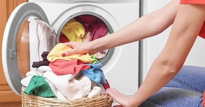Bí Quyết Giặt Quần Áo Sơ Sinh Đúng Cách: An Toàn, Sạch Thơm Cho Bé Yêu