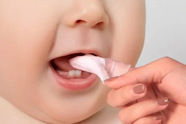 Hướng Dẫn Chi Tiết Đánh Răng Cho Bé 1 Tuổi Đúng Cách, An Toàn & Tăng Thích Thú