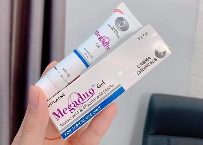 Kem Dưỡng Ẩm Trị Thâm Mụn: Bí Quyết Cho Làn Da Sáng Mịn, Không Tỳ Vết