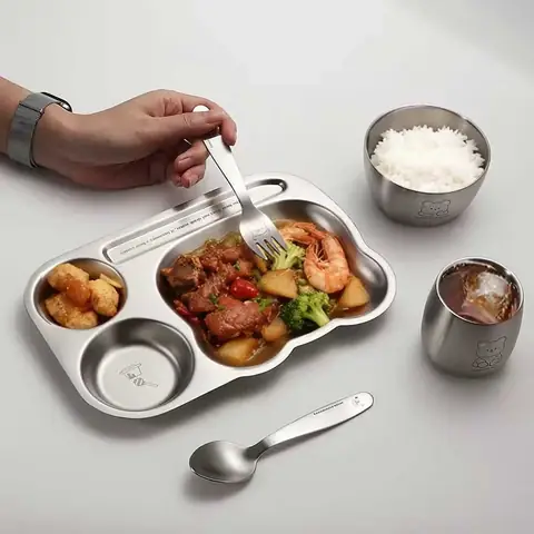 Khay Ăn Cho Bé Hàng Chất Lượng: Bí Quyết Chọn Lựa An Toàn & Tiện Lợi Cho Con Yêu