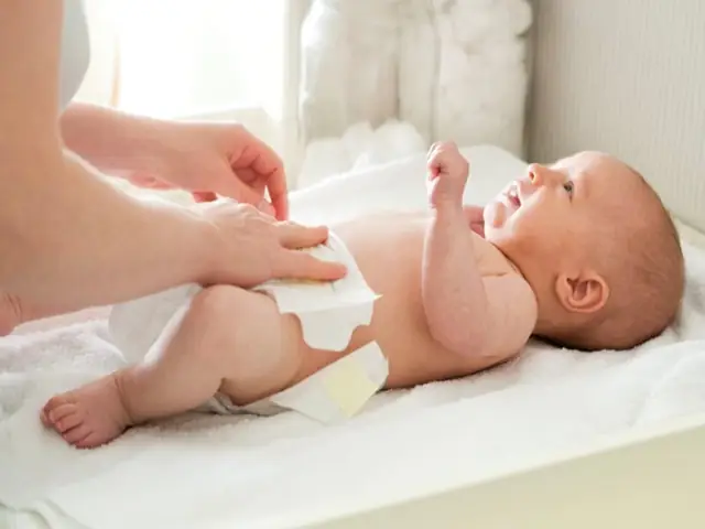 Khi Nào Nên Thay Bỉm Cho Trẻ Sơ Sinh Và Những Điều Cần Lưu Ý