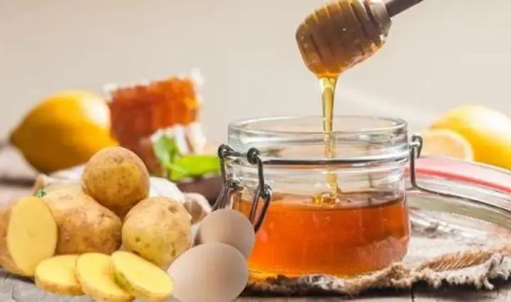 Mặt Nạ Khoai Tây Mật Ong: Công Thức Tự Nhiên Dưỡng Da Trắng Sáng, Mờ Mụn, Chống Lão Hóa Hiệu Quả Tại Nhà