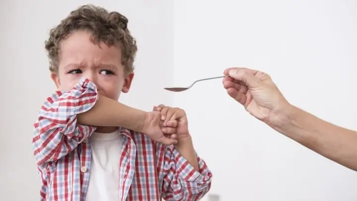 Khám Phá Bí Quyết Vượt Qua Kháng Cự Của Trẻ Khi Uống Thuốc: Từ Chuyên Gia