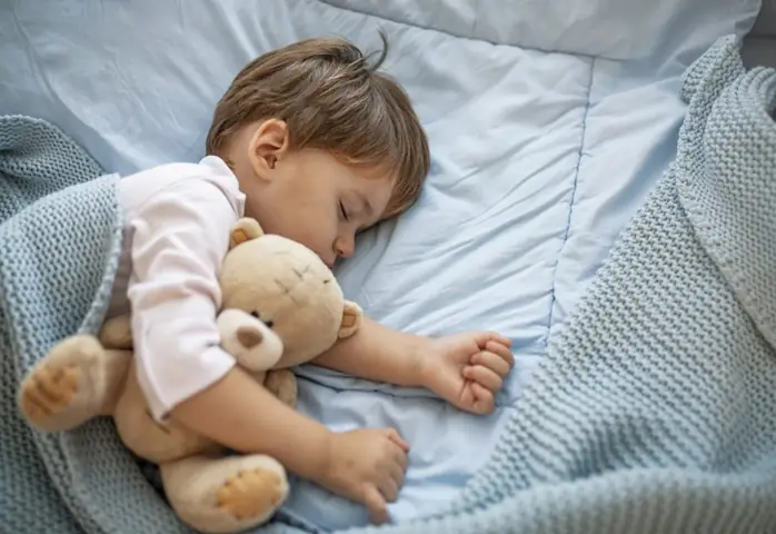 Giật Mình Khi Ngủ Ở Trẻ Sơ Sinh: Nguyên Nhân Và Giải Pháp Giúp Bé Ngủ Ngon