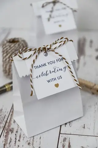 Lời Cảm Ơn Mừng Thôi Nôi: Tuyển Tập Hay Nhất Cho Bố Mẹ & Gia Đình