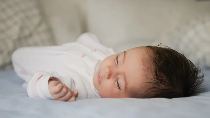 Luyện Ngủ Cho Bé 6 Tuần Tuổi: Khi Nào Bắt Đầu, Phương Pháp & Lời Khuyên Từ Chuyên Gia Luyện Ngủ Cho Bé 6 Tuần Tuổi: Khi Nào Bắt Đầu, Phương Pháp & Lời Khuyên Từ Chuyên Gia