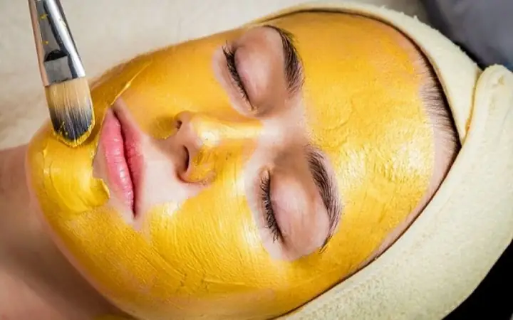 Mặt Nạ Kem Nghệ Tinh Chất Mật Ong: Công Dụng, Cách Dùng & Lưu Ý Cho Làn Da Sáng Khỏe Mặt Nạ Kem Nghệ Tinh Chất Mật Ong: Công Dụng, Cách Dùng & Lưu Ý Cho Làn Da Sáng Khỏe