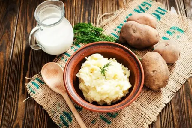 Mặt Nạ Khoai Tây Sữa Tươi: Hướng Dẫn Trị Mụn, Dưỡng Da Trắng Mịn Tại Nhà An Toàn Mặt Nạ Khoai Tây Sữa Tươi: Hướng Dẫn Trị Mụn, Dưỡng Da Trắng Mịn Tại Nhà An Toàn