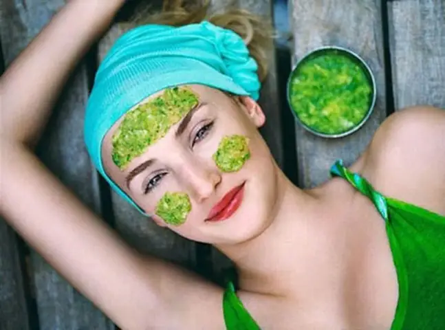 Mặt Nạ Rau Má Sữa Tươi: Bí Quyết Dưỡng Da Tự Nhiên An Toàn, Hiệu Quả Tại Nhà