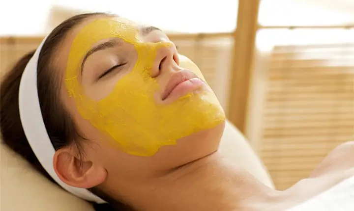 Công Thức Làm Mặt Nạ Tinh Bột Nghệ Lòng Đỏ Trứng Gà Dưỡng Da Trắng Sáng, Mờ Thâm Hiệu Quả