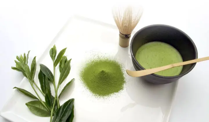 Mặt Nạ Trà Xanh Sữa Tươi Không Đường: Công Thức Dưỡng Da Trắng Mịn Tại Nhà