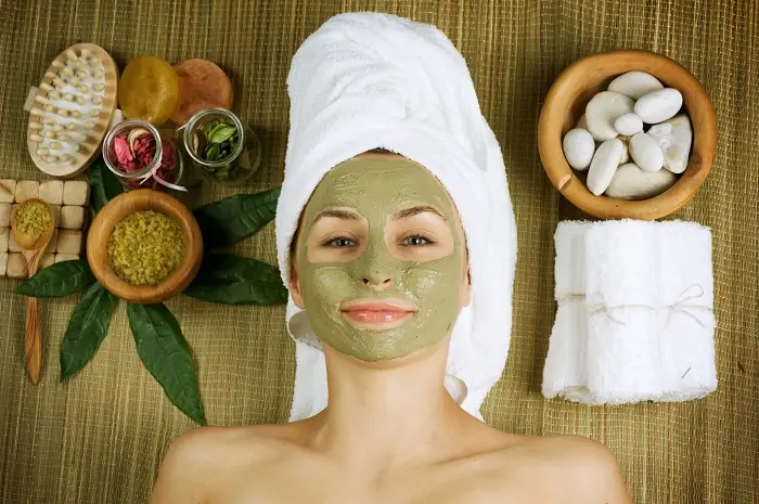 Mặt Nạ Trắng Da Từ Bột Trà Xanh: Bí Quyết Dưỡng Sáng Da An Toàn Tại Nhà