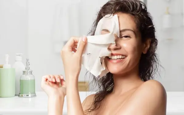 Mặt Nạ Trị Dị Ứng Mỹ Phẩm: Giải Pháp Tự Nhiên & An Toàn Cho Làn Da Kích Ứng