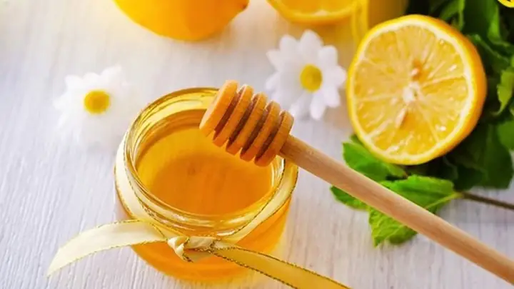 Mật Ong Có Làm Đẹp Da Không? Công Dụng & Bí Quyết Dưỡng Da Tự Nhiên
