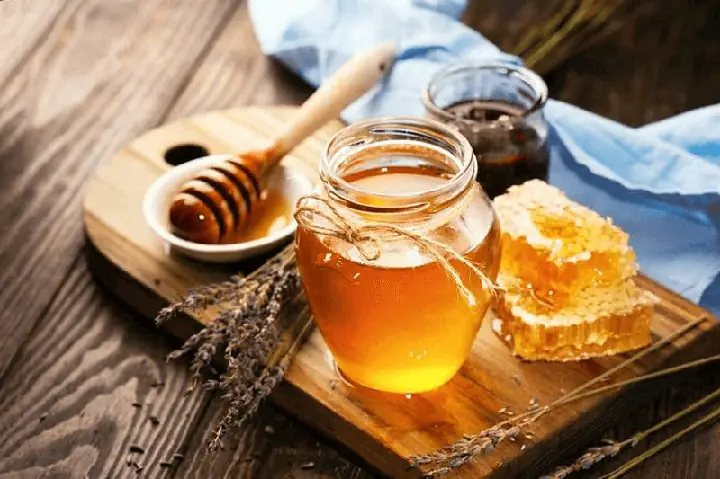 Mật Ong Lâu Năm: Tác Dụng Bất Ngờ Và Cách Sử Dụng Tối Ưu
