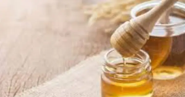 Mật Ong Uống Với Nước Ấm: Tác Dụng Bất Ngờ Cho Sức Khỏe & Cách Dùng Hiệu Quả
