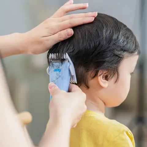 Máy Cắt Tóc Cho Trẻ Sơ Sinh: Chọn Loại Nào An Toàn & Êm Ái Nhất?