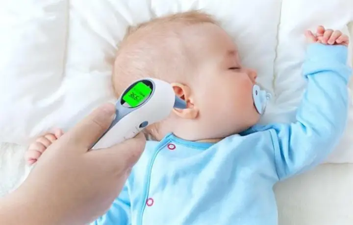 Top Máy Đo Nhiệt Độ Hồng Ngoại Cho Bé Tốt Nhất: Hướng Dẫn Chọn Mua & Đánh Giá Chi Tiết