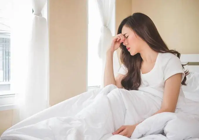 Mẹ Bầu Bị Đau Đầu Chóng Mặt: Nguyên Nhân, Dấu Hiệu Nguy Hiểm Và Cách Khắc Phục An Toàn Mẹ Bầu Bị Đau Đầu Chóng Mặt: Nguyên Nhân, Dấu Hiệu Nguy Hiểm Và Cách Khắc Phục An Toàn