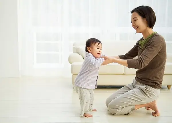 12 Mẹo Dân Gian & Khoa Học Giúp Bé Nhanh Biết Đi, Vững Vàng