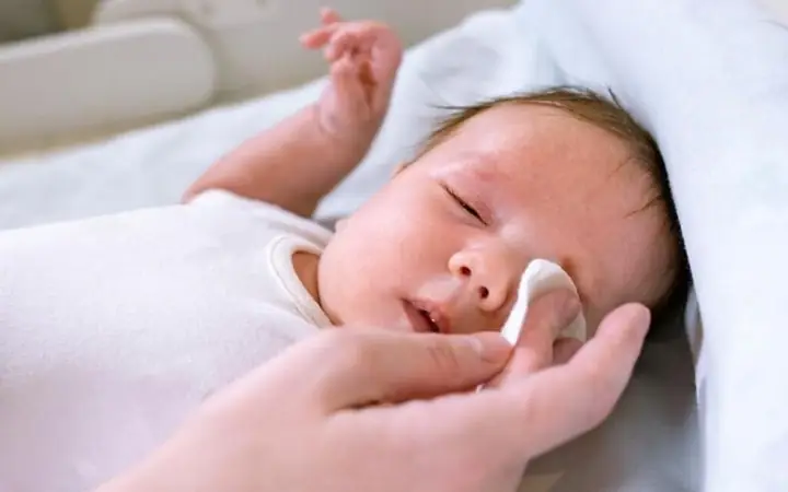 10+ Mẹo "vàng" Giúp Lông Mi Trẻ Sơ Sinh Dài, Cong Tự Nhiên & An Toàn 10+ Mẹo "vàng" Giúp Lông Mi Trẻ Sơ Sinh Dài, Cong Tự Nhiên & An Toàn