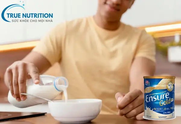 Uống Sữa Ensure Vào Lúc Nào Là Tốt Nhất Cho Sức Khỏe & Hấp Thu Tối Đa Dinh Dưỡng