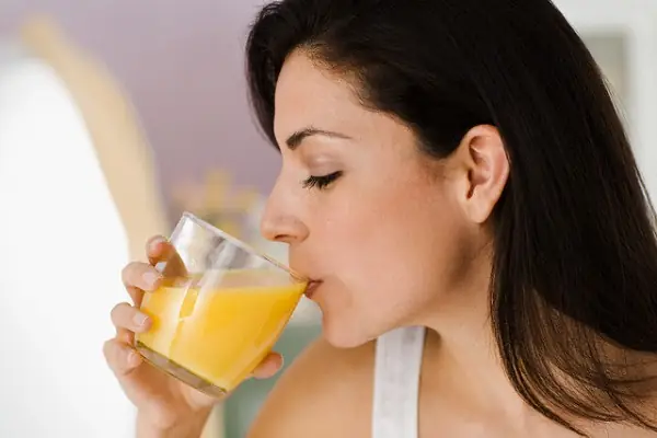 Uống Tinh Bột Nghệ Lúc Nào Tốt Nhất Để Đạt Hiệu Quả Tối Ưu Cho Sức Khỏe?