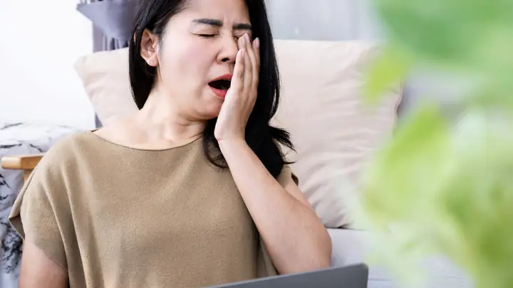 Ngáp Ngủ Nhiều Có Phải Dấu Hiệu Mang Thai Sớm Không? Giải Đáp Chi Tiết Ngáp Ngủ Nhiều Có Phải Dấu Hiệu Mang Thai Sớm Không? Giải Đáp Chi Tiết