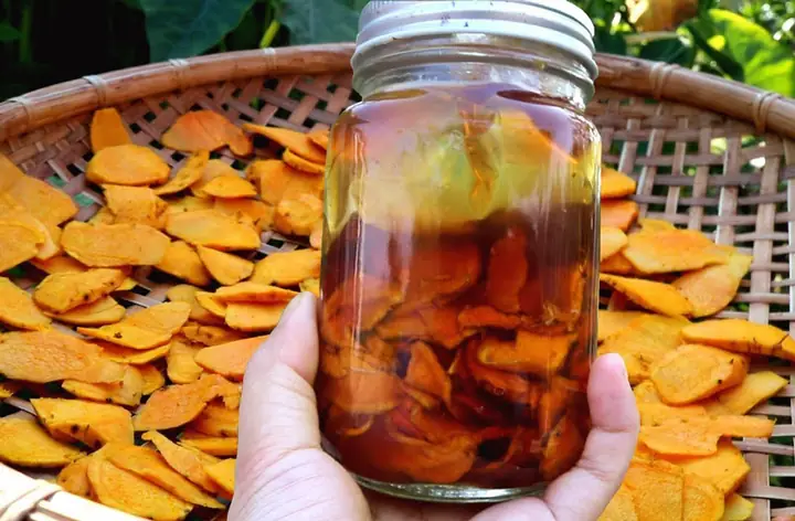 Tinh Chất Nghệ Ngâm Mật Ong: Bí Quyết Trị Thâm Sáng Da Hiệu Quả Tại Nhà Tinh Chất Nghệ Ngâm Mật Ong: Bí Quyết Trị Thâm Sáng Da Hiệu Quả Tại Nhà