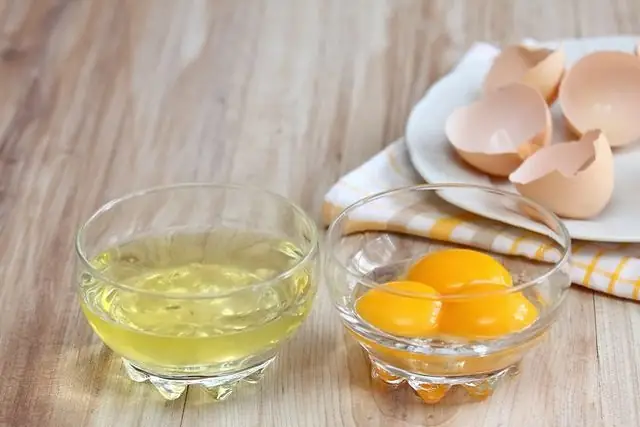Mặt Nạ Nghệ Tươi Lòng Đỏ Trứng Gà: Công Thức Đẹp Da Toàn Diện Tại Nhà