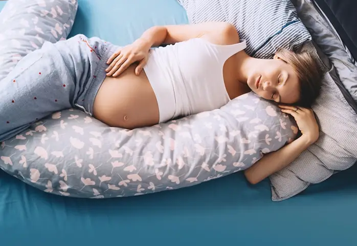 Bà Bầu Ngủ Nghiêng Bên Phải: Có An Toàn Không & Nên Làm Gì?