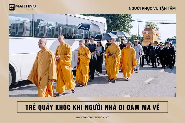 Trẻ Quấy Khóc Khi Người Nhà Đi Đám Ma Về: Giải Mã Nguyên Nhân Và Cách Xử Lý