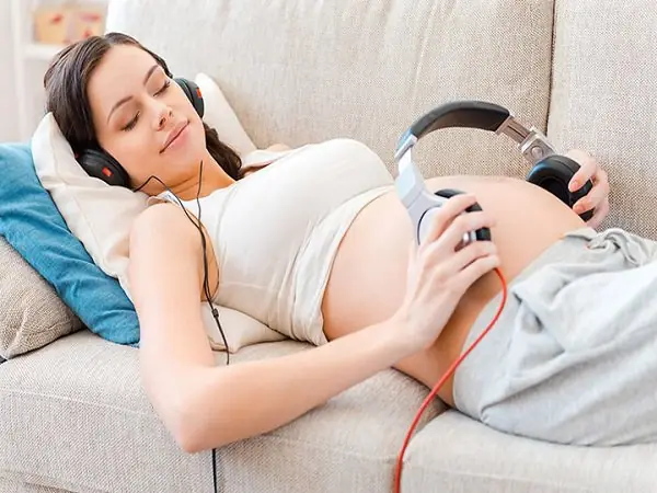 Nhạc Thai Giáo Cho Bà Bầu Tháng Thứ 2: Giúp Mẹ Thư Giãn & Bé Phát Triển Toàn Diện