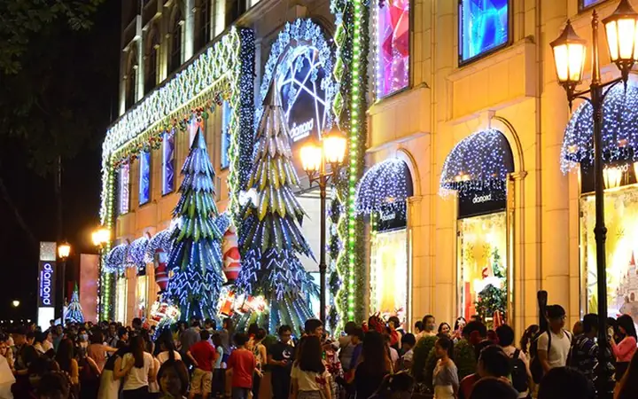 Top Địa Điểm Chơi Noel Ở Sài Gòn: Lịch Trình Vui Chơi Độc Đáo Cho Mùa Lễ Hội