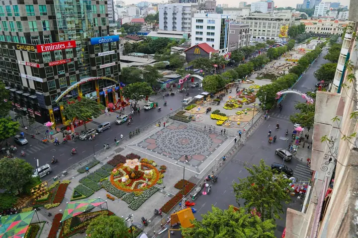 Khám Phá Sài Gòn Dịp Tết: Top Địa Điểm Vui Chơi Hấp Dẫn Cho Mọi Đối Tượng